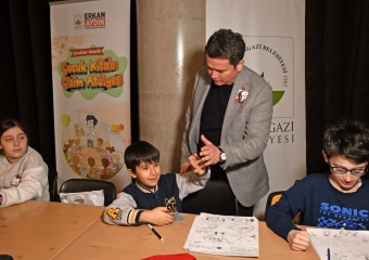 Başkan Aydın Çocukların Masalsı Dünyasına Eşlik Etti