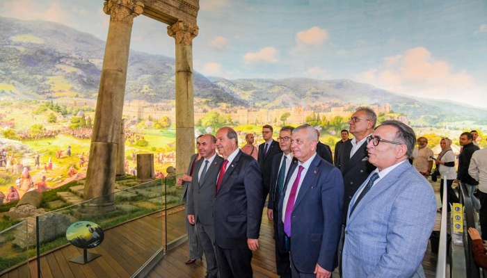 KKTC 5. Cumhurbaşkanı Ersin Tatar Osmangazi Belediyesi’nin Ev Sahipliğinde Bursa’da