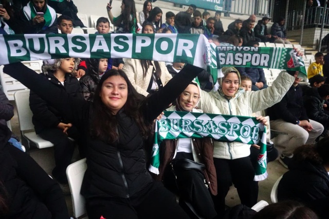 Osmangazili Çocuklar Bursaspor Coşkusunu Tribünde Yaşadı