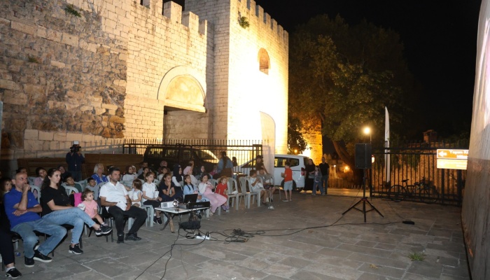 Osmangazi’de Sinema Keyfi Tarihi Surların Gölgesinde Yaşandı