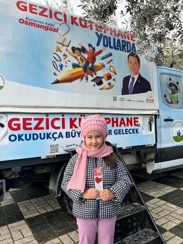 Gezici Kütüphane’de Çocuklar İçin Kitap Ayracı Atölyesi