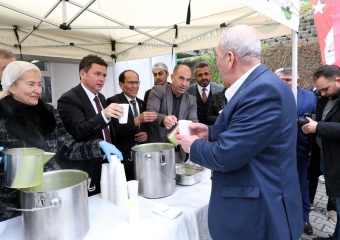 Başkan Aydın’ın Cuma Durağı Yenikent Mahallesi Oldu