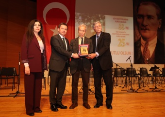 Köy Enstitüleri'nin 86. Yılında Aydınlanma Onur Ödülü Sahibini Buldu