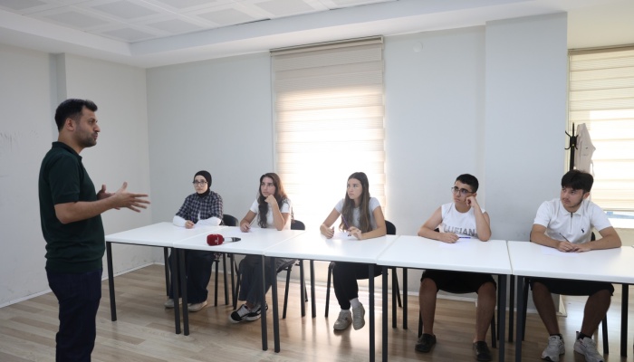 Osmangazi’den Gençlerin Geleceğine Ücretsiz Eğitim Desteği