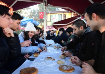 Bursa’nın Asırlık Lezzetlerine Osmangazi’de Yolculuk Yaptılar