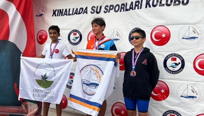Osmangazi’nin Kulaçları Prens Adaları’nda Madalyaya Uzandı