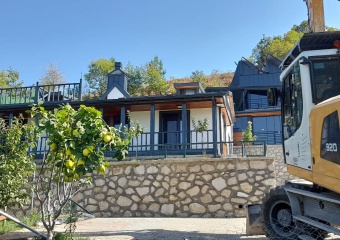 Gökçeören’de Kaçak Bir Villa Daha Yıkıldı