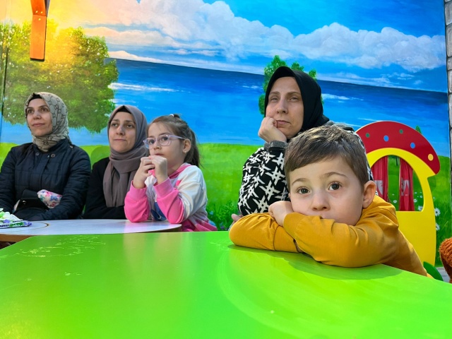 Çocuklar Masalların Büyülü Dünyasıyla Buluşuyor