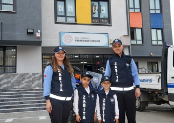 Osmangazi’de Minikler Zabıtanın Görevlerini Öğrendi