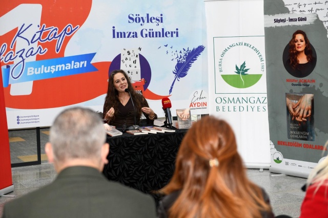 Oyuncu-Yazar Nilüfer Açıkalın, Osmangazili Edebiyatseverlerle Buluştu