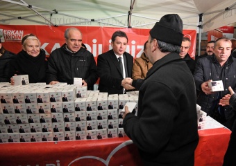 Başkan Aydın, Berat Kandili’nde Vatandaşlarla Buluştu