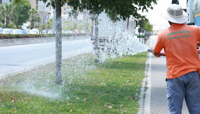 Osmangazi’de Yeşil Alanlarda Titiz Çalışma