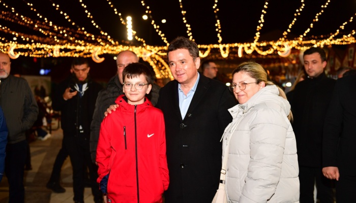 Başkan Erkan Aydın Ramazan Sokağı’nda Vatandaşlarla Buluştu