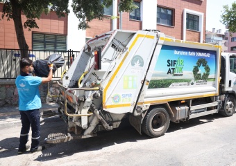 Osmangazi’de Çöp Evden 2,5 Ton Geri Dönüşüm Atığı Çıkarıldı