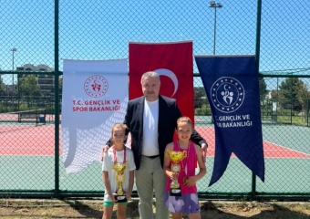 Osmangazi Belediyespor Teniste Gururlandırdı
