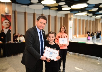 Osmangazi Belediyesi Yetenek Evleri’nde Hayaller Eserlere Dönüştü