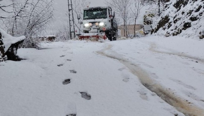 Osmangazi’nin Yüksek Kesimlerinde Kar Mesaisi