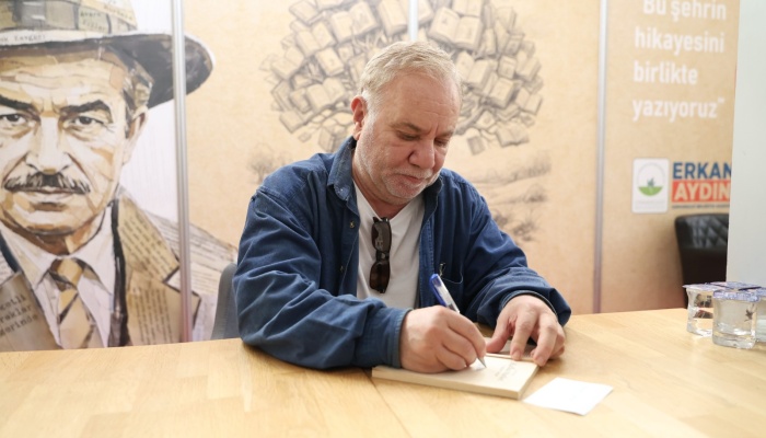 Osmangazi Belediyesi Sevilen Yazarları Okurlarıyla Buluşturuyor