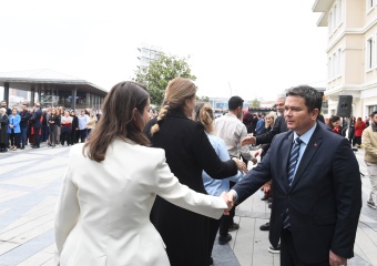 Başkan Aydın, Osmangazi Ailesiyle Bayramlaştı