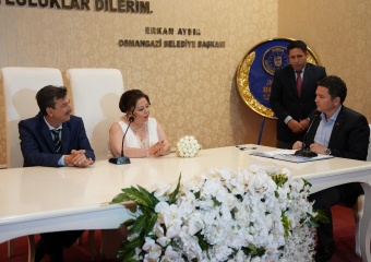 Osmangazi’de 1 Yılda 6 Bin 636 Nikah Kıyıldı