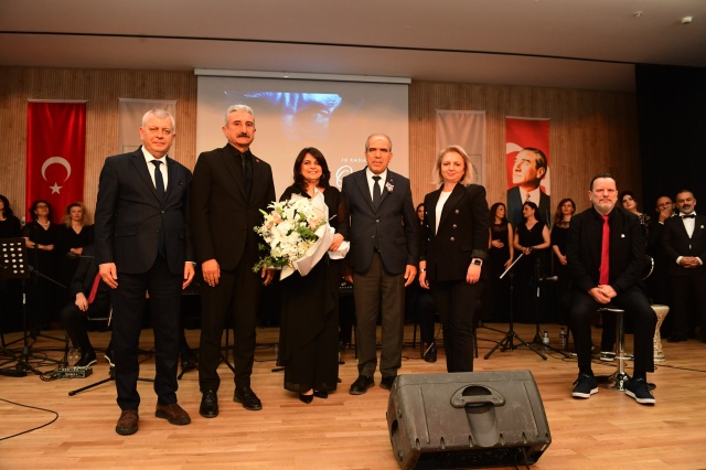 Osmangazi’de Ulu Önder Sevdiği Türkülerle Anıldı