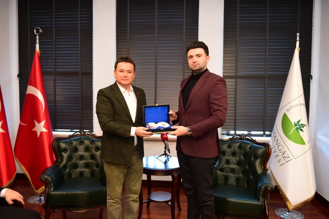 Osmangazi Belediye Başkanı Erkan Aydın, Bursaspor Vakfı Mütevelli Heyeti’ne Katıldı