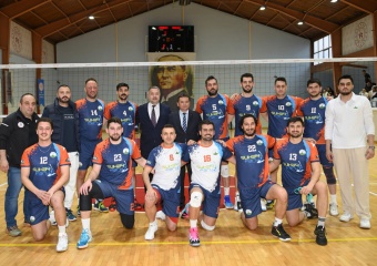 Osmangazi Belediyespor Voleybol Takımı 1. Lige Yükseldi
