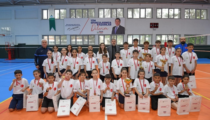 Osmangazi Belediyespor’dan Badmintonda Tarihi Başarı