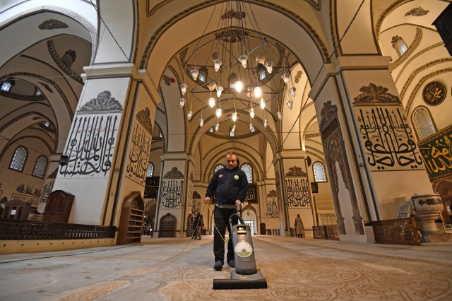 Ulu Camii Ramazan Teravihlerine Hazır