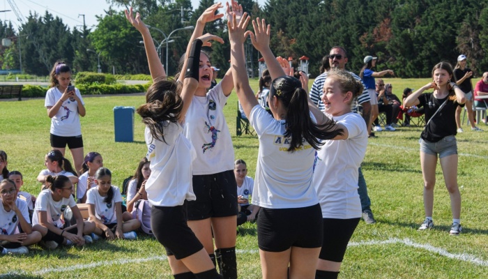 Osmangazi’deki Mini Voleybol Şenliği’nde Spor ve Dostluk Kazandı