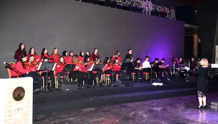 Osmangazi Belediyesi Gençlik Orkestrası ve Korosu’ndan “Yeni Yıla Merhaba” Konseri