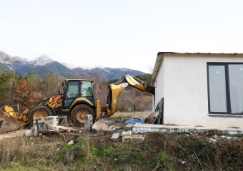 Uludağ’ın Güzelliklerini Mahveden Yapılara Anında Müdahale