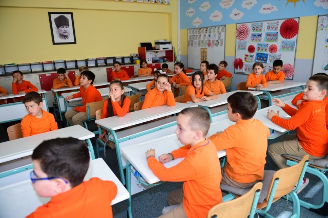 Çocuklar Sonbaharın Renklerini Sanata İşledi