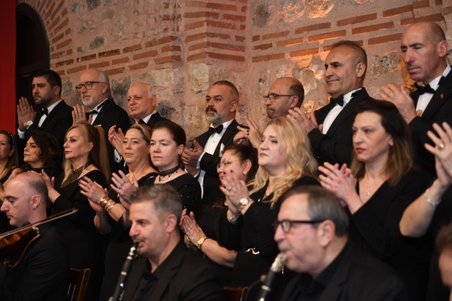 Osmangazi Belediyesi’nden Sevgililer Günü’nde “Sevgi Notaları” Konseri