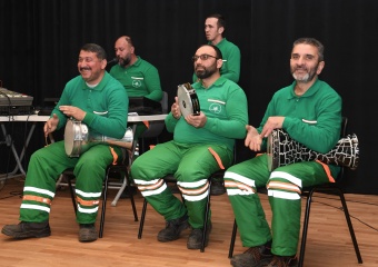 Temizlik İşçileri Kurdukları Orkestra İle Konser Verecek