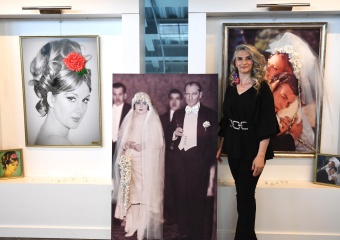 Bursa’nın İpek Böceği Kozaları Usta Oyuncuların Fotoğraflarını Süsledi