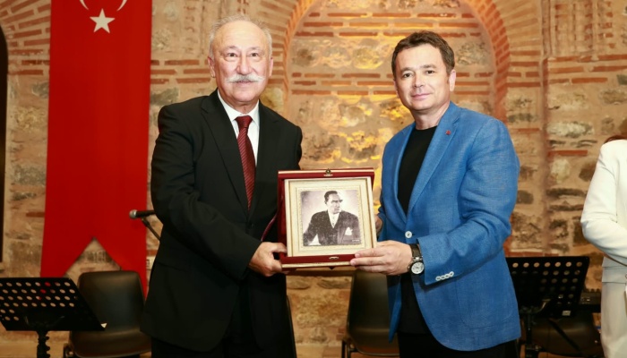 Usta Oyuncu Altan Erkekli Osmangazi’de “Bir Memleket Hikayesi” Anlattı